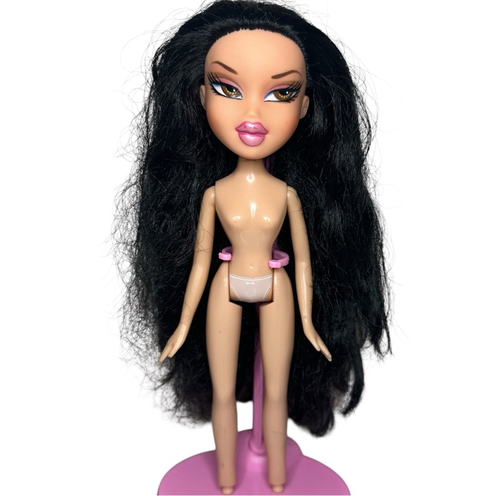 Bratz Jade Genie Magic Nude MGA Fashion Doll